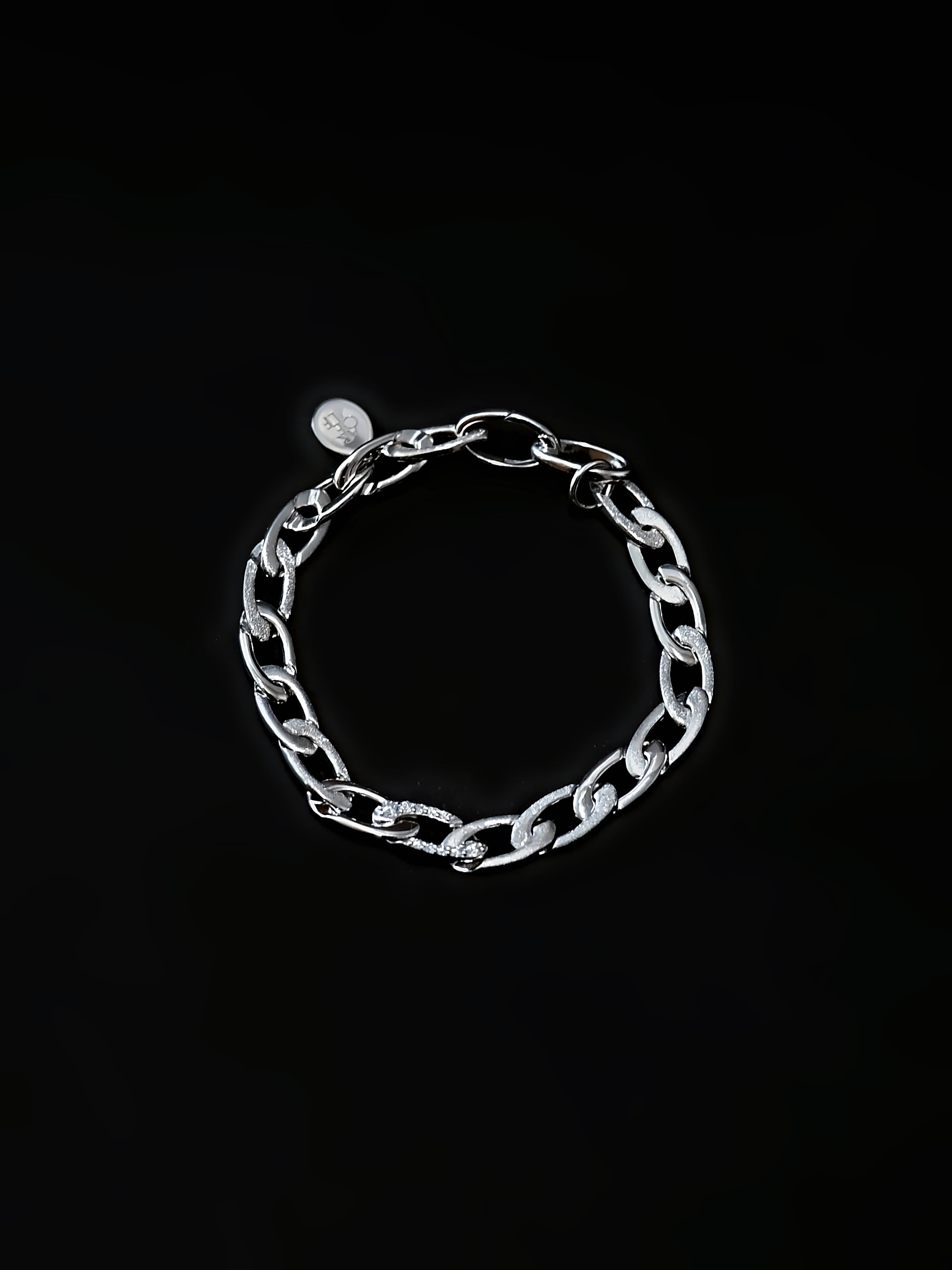 ARCELF — TSUZURE Shuttle Bracelet — 綴 —